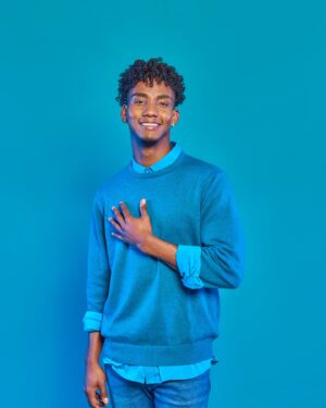 Yainer Ariza Instagram - It feels SO GOOD to be part of this campaign and to be able to work with this beautiful people that really cares about what they do ! Thank you @stophivtogether for bringing me to this and help spread a very important information! 
.
.
FREE hiv test kits to your home !!!! Yesss click the link in my bio to order it now !!! 
.
#stophivtogether❤️