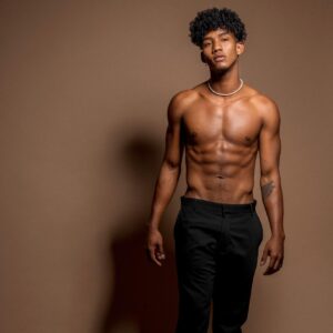 Yainer Ariza Instagram - Some of my fav pics !!
Which one you guys like the most ? 
.
.
#malemodel #modeling #photoshoot