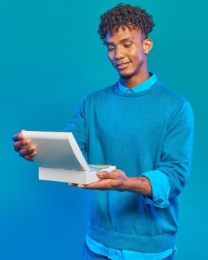 Yainer Ariza Instagram - It feels SO GOOD to be part of this campaign and to be able to work with this beautiful people that really cares about what they do ! Thank you @stophivtogether for bringing me to this and help spread a very important information! 
.
.
FREE hiv test kits to your home !!!! Yesss click the link in my bio to order it now !!! 
.
#stophivtogether❤️