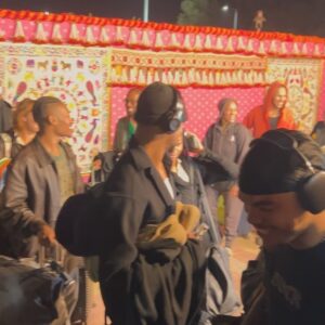 Yainer Ariza Instagram - RIHANNA x INDIA 🇮🇳 
.
.
.
Choreography by @parrisgoebel 
Assisted by @nat_bat_ @gab.robert 
.
#rihanna #india #rihindia