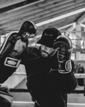 Yair Rodríguez Instagram - Siempre me he arrepentido más por no haber intentado algo, que por haberlo hecho a pesar del resultado.
.
📸. @tonygonzalezs_