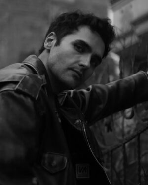 Yalçın Hafızoğlu Instagram - Reposted from @portraitactor
______
Yalçın Hafızoğlu/Kadıköy

#photography #actor #kadiköy #portrait #portraitphotography #blackandwhite
