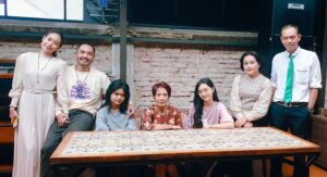 Yama Carlos Instagram - Selamat ULANG TAHUN ya MAH 🙏🙏🙏.
MAMAH sehat terus ya, TUHAN YESUS MEMBERKATI MAMAH SELALU, AMEN 🙏🙏🙏

#yamacarlos #babamarco #carinaivola #airnations #actor #akiko #ara #family #love #keluarga #happybirthday #pujituhan