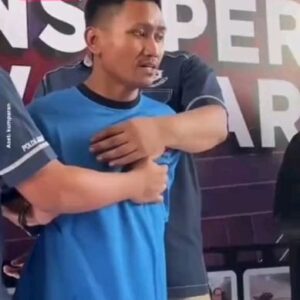 Yama Carlos Instagram - Benarkah ini yg terjadi, atau bagaimana ???
Mari kita menyuarakan pikiran kita meskipun keadilan MUNGKIN SYUUULIIITT UNTUK DIDAPATKAN...
SELAMAT HARI MINGGU, TUHAN YESUS MEMBERKATI KITA SEMUA 🙏🙏🙏
#yamacarlos #babamarco #airnations #actor #vina #cirebon #kasus #keadilan #viral #vinacirebon #happysunday #pujituhan