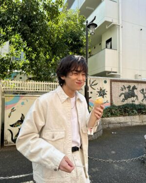 Yamashita Coki Instagram - 過去1のスマイル出てます撮影でクレープ食べて🍯

@cancam_official 5月号です☺︎