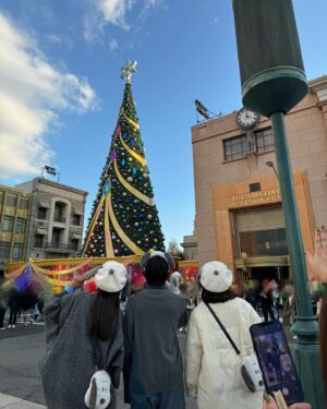 Yamashita Coki Instagram - あす12/2(土)
「王様のブランチ」
USJクリスマス🎄を徹底攻略します！

@brunch_tbs 

またまたトレンド部に呼んで頂きました！
ありがとうございます😭

是非ご覧ください！