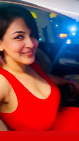 Yamini Malhotra Instagram - Gedi ka matlab pata hai ? 
.
#gedi #gediroute #reddress #gurgaonblogger #delhiblogger #gurgaonriders #gurgaondiaries #driveingurgaon #gurgaon #gurgaongirls #delhigirls #gurgaondiaries #gurgaonfoodie #gurgaonnightlife #gurgaonlife #delhifoodie #gurgaonnews #gurgaonconnect #gurgaonfashionblogger #justingurgaon