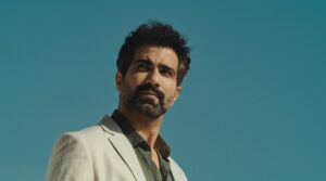 Yamini Yagnamurthy Instagram - Screengrabs of #indianterrain film #fashionfilm @whoamamadesign @room.no.101 @dr.nakata_ @mr.richardanthony @thatsmokeshell @saifu.salam