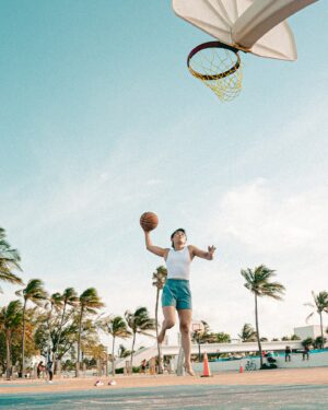 Yan Xiaonan Instagram - 🏀🏝️Slam dunks
