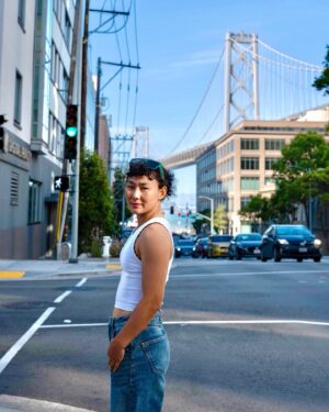 Yan Xiaonan Instagram - Catching Bay vibes, sunshine, and smiles 🌁