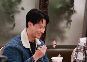 Yan-Ze Lu Instagram - 因為一霖跟晴天的婚禮，
難得的讓大家齊聚一堂！（真是謝囉🤣）
40頁戲接近40位演員，
搖滾區欣賞飆戲很過癮。
還請大家多多支持天道！
-
最後附上歡樂智瀚選集。
謝謝側拍:
@_p_yun_song_ 
@jane30523