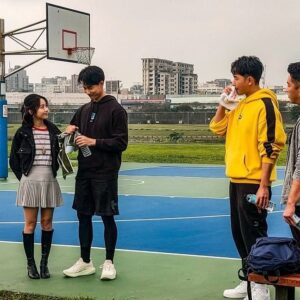 Yan-Ze Lu Instagram - 因為一霖跟晴天的婚禮，
難得的讓大家齊聚一堂！（真是謝囉🤣）
40頁戲接近40位演員，
搖滾區欣賞飆戲很過癮。
還請大家多多支持天道！
-
最後附上歡樂智瀚選集。
謝謝側拍:
@_p_yun_song_ 
@jane30523