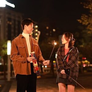 Yan-Ze Lu Instagram - 雖然是戀愛腦衝動的催化，
但還是讓智瀚感受一下這瞬間的幸福吧。
五分鐘也好🙏
Thx photographer:
@chien141319 

@dramasettvtw 
@magicpower_media
