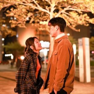 Yan-Ze Lu Instagram - 雖然是戀愛腦衝動的催化，
但還是讓智瀚感受一下這瞬間的幸福吧。
五分鐘也好🙏
Thx photographer:
@chien141319 

@dramasettvtw 
@magicpower_media