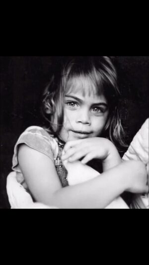 Yancy Butler Instagram - ⠀
Legit throwback 🥰 Baby Yancy, runny nose and all!!! XOXO ⠀
⠀
⠀
⠀
#throwback #thelovinspoonful #yancybutler #reelsinsta