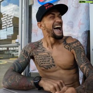 Yancy Medeiros Instagram - There is only one Yancy Medeiros - and he spreads love and aloha wherever he goes. 🤙 

Ahead of his #Bellator295 fight tonight, check out “The Way of a Wai’anae Warrior,” an MMA Junkie documentary by @matterickson23 and @nolankingmma to hear his story. 🏝️ 

🔗 LINK IN BIO