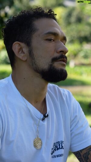 Yancy Medeiros Instagram - Had a great time with @yancymedeiros at the farm. This was a special episode of tales from the taro patch because for the first time we were actually out by the taro patches instead of cramped in my room. This is gonna be a great episode so be sure to catch the full version on all platforms in a little. Mental health, life in Hawaiʻi, being a fighter, and a lot more great perspectives from Yancy.
Mahalo to senpai @kenjiwalks for helping me elevate my production