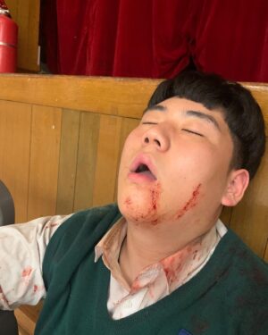 Yang Han-yeol Instagram - #지금우리학교는 #유준성 #netflix 🏫🧟‍♂️🏹🧹