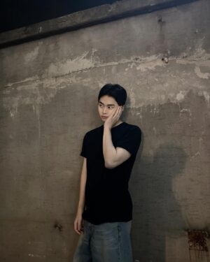 Yang Jun-mo Instagram - 머리야 무럭무럭 자라렴🥹