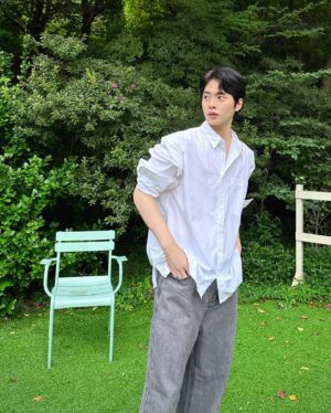 Yang Jun-mo Instagram - 여름이 끝나가는 중~~~