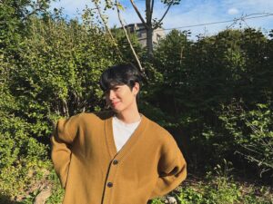 Yang Jun-mo Instagram - 손가락만 까딱하면☝🏻