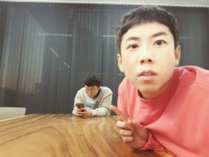 Yang Se-chan Instagram - 박승광형이랑어디선가ㅋ
형 이사진올려두되죠?
