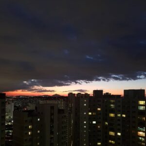 Yang Se-hyung Instagram - 주말의 마지막 해가 아쉬웠죠?
하지만 내일의 어떤 일들이
기쁨을 줄까요?

#진지타임