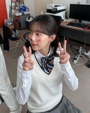 Yang Seo-hyun Instagram - 오늘 새빛남고학생회 막방 🥺
감사합니다 행복하자요 •• 🤍