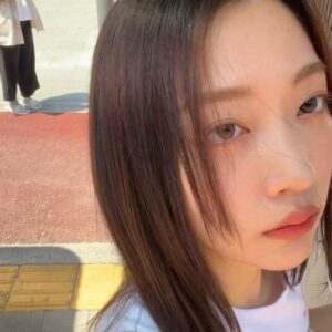Yang Seo-hyun Instagram - 셀카를 몰아 찍는 편 ..