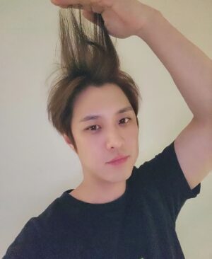 Yang Seung-ho Instagram - 1일 1셀카 도전5 삭발충동
#엠블랙 #승호 #A  #훗