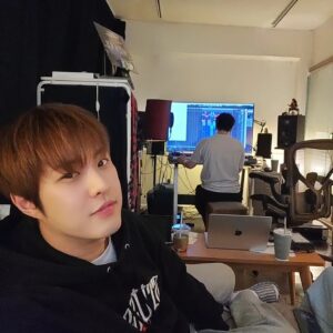 Yang Seung-ho Instagram - 생존 신고
#엠블랙 #1take #승호 #A  #훗