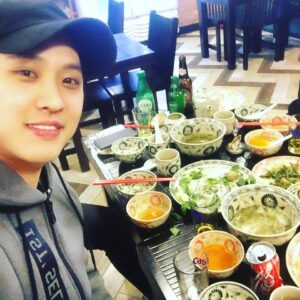 Yang Seung-ho Instagram - ㅋㅋㅋ거짓말아님 진짜 내가 다먹음.... #승호 #엠블랙 #A  #훗 #emoi 홍대 10년만 ㅎ