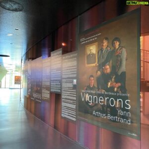 Yann Arthus-Bertrand Instagram - EXPOSITION - VIGNERONS

Chers amis Bordelais, je suis ravi de vous inviter à découvrir l’exposition Vignerons au sein de @laciteduvin !

J’ai été honoré de pouvoir mettre en avant dans mon travail de photographe les visages des hommes et des femmes qui font les vins de Blaye (@vinblaye) et qui leur donnent ce caractère unique. 

Découvrez cette merveilleuse exposition tout l’été, jusqu’au 30 septembre, à @laciteduvin !
