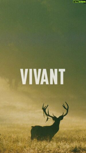 Yann Arthus-Bertrand Instagram - 📣 DIFFUSION CE SOIR À 21H10 SUR FRANCE 2 !

VIVANT, le nouveau film de Yann Arthus-Bertrand à la découverte de la biodiversité française, à travers le regard d’un collectif de 200 vidéastes naturalistes 🦌

Co-écrit par @remidupouy_, @buchmannlaurence et Marc Giraud. Musique originale @armand.amar.composer. Produit par @hopeproductionfr et Calt Production, avec la participation de @guerlain et @francetelevisions.

Suivi de RENOUER AVEC LE VIVANT à 22h55, réalisé par @jeremyfrey_ et @yannarthusbertrand. Films également disponibles pendant un an en replay gratuitement sur la plateforme France Télévisions.