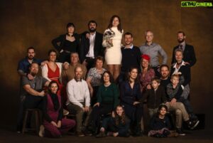 Yann Arthus-Bertrand Instagram - Merci aux équipes du Festival @confrontations.photo photo pour leur accueil chaleureux. J’ai été ravi d’être leur invité.

Merci également à tous les gessiens.nes qui ont participé à notre studio photo. Plus de 750 visages capturés, autant de moments précieux figés dans le temps.

Votre enthousiasme et votre énergie sont une véritable source d’inspiration. Je suis impatient de vous retrouver pour de nouvelles prises de vue bientôt !