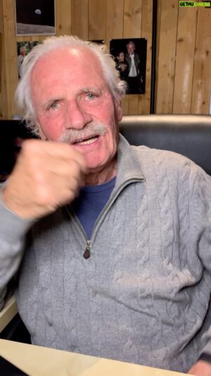 Yann Arthus-Bertrand Instagram - Le photographe légendaire Yann-Arthus Bertrand rejoint une nouvelle fois la Grande Tombola du Téléthon et offre une de ses photographie et une séance photo en famille. Tentez de gagner ce lot en achetant vos tickets sur stars-solidaires.com