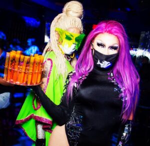 Yara Sofia Instagram - Wishing the best of luck to my sister cowerker and close friend!!!! We both has been thru a lot together and it makes me so happy to see you glow up!!! Keep on shining superstar!!!!! @rupaulsdragrace #dragraceseason15 has been AMAZING!! All contestants are so sickning!!!! But i have to say iam #teamanetra !!!!! Who you guys rooting for???? #rupaulsdragrace #rupaulsdragraceseason15 #anetra #yarasofia #echapalante