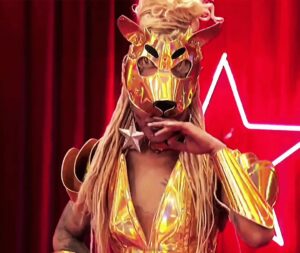 Yara Sofia Instagram - La Perra is in the House!!!! Flashback Friday to Allstars 6 henny! Echa Pa'lante Allstars 9 
We a perfect couple if you ask me 69 💋