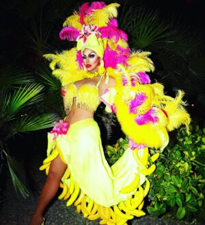 Yara Sofia Instagram - On this day my Mama gave birth to this “FullyFunctional Tropical Barbie”. Lol…. Funny story that My Mom thought she was having a girl for almost the entire pregnancy…..like She didnt want the doctor to tell her the sex bc she knew it was a Girl…… “ITS A GIRL I KNOW” she said….. Well it took her by surprise that I was not the girl she wished (she never did) 😢….. Well…. They say God works in Mysterious ways… I guess you can say She (God) gave her both boy/girl 🤷🏽‍♀️….. HAPPY BIRTH DAY TO ME!!! …… Fackkkk TIME FLIES….. 

🍌👗: ME (if you dont find me appealing y’all can eat my 💩….. My 💩 is 🍌🍌🍌 B-A-N-A-N-A-S…… LOL 
📸: @marco_ovando for #dragracelive at the @flamingovegas