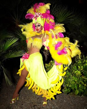 Yara Sofia Instagram - The Puertorican Princess is Ready to play with my RuSisters Tonight at Rupaul's Drag Race Live  7:00pm & 9:30pm Shows!!! Can't make it Tonight No problem!!! Catch me tomorrow Sunday and Monday at 9:30pm too!!!! Get your tickets Now!!!

Costume by: @thedragstop_
Photo by: @marco_ovando

*

*

#dragracelive  #dragbrunchlasvegas #dragbrunchvegas #dragbrunchatsenorfrogs #puertoricanprincess #allstars #dragrace #dragroyalty #rupauldragrace #vossevents #echapalante #gigglethosetitties #lasvegas #vegasbaby #mimosas #Bachelorette #brunch #gaylasvegas