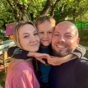 Yaroslav Sumishevskiy Instagram - Моя любимая доченька, сегодня тебе исполняется уже 22 года!

Время летит так быстро, кажется, вчера ты была маленькой девочкой, которая бегала за мной по пятам.  Теперь ты уже взрослая, умная и красивая девушка. 

Я горжусь тобой, твоей целеустремленностью и добротой.
Мы всегда были друзьями и ты всегда была моим вдохновением.

Пусть твоя жизнь будет яркой, интересной, желаю тебе добиться всех целей, любви и счастья. 

С Днем Рождения!