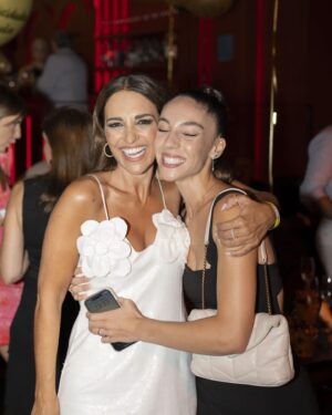 Yasmina Kerr Instagram - Pau’s birthday 🎂🥂🧡

Compartiendo y coleccionando momentos bonitos para guardar en el corazón. 

Eres pura luz Pau ✨♥️ ✨

#birthday #love #friends