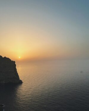 Yasmina Kerr Instagram - ✨ IBIZA ✨ 🇪🇸 🇦🇷 

Recuerdo guardado ya para siempre lleno de paseos, atardeceres, mar, ejercicio, juegos, facturas 🥐, terere 🧉🧊, bailes y conversaciones muy valiosas.
Compartir con vosotros todo esto me ha hecho mejor persona. 
Habéis sido "EL TEAM" y me he sentido en casa. 

Ya lo sabía pero confirmo: La vida es más bonita y más fácil con amor y respeto. Un antes y un después de este viaje 🩵

GRACIAS ✨ GRACIAS 🙏 GRACIAS♥️
( a todos) 

#soulmate #love #ibiza #blessed