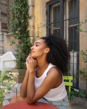 Yasmine Taty Instagram - Ooh #Parma ! Lots of good food and history 🤌🏾☀️😍🩷💚 #Davinesevent #thankyouforhavingme !