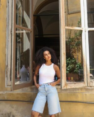 Yasmine Taty Instagram - Ooh #Parma ! Lots of good food and history 🤌🏾☀️😍🩷💚 #Davinesevent #thankyouforhavingme !