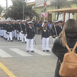 Yasna Provoste Instagram - El Día de las Glorias Navales es un legado que resuena especialmente en nuestras comunidades costeras. Así lo vivimos hoy en la comuna de Caldera compartiendo la calidez de los vecinos y vecinas mientras reconocemos con profundo respeto la historia de nuestro país.

La importancia del 21 de mayo para una ciudad puerto como Caldera es inmensa, y es también una oportunidad para recordar la vital conexión de nuestra gente con el mar, que ha sido fuente de vida, trabajo y desarrollo ✨.
