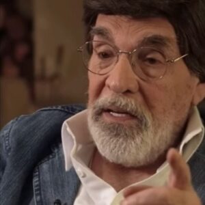 Yasser Al Azmah Instagram - الماضي بالنسبة لأجدادنا … كان حاضرهم آنذاك 
من ماضي أجدادهم … حاضرهم الذي صنعوه 

الحنين إلى الماضي
 #ياسر_العظمة