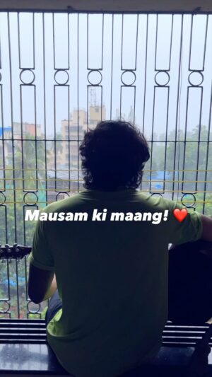 Yasser Desai Instagram - 2000's ke gaano ki vibe hai iss gaane mein! ❤️
P.S - Kuch logon se guzarish se ke mere comment section mein plz potty na karein! Woh Kya haina BOTS aur CHUTIYON se allergy hai mujhe! 😘

#yasserdesai #unplugged #humtohdeewane #dhondujustchill #berozgaarimuktbharat