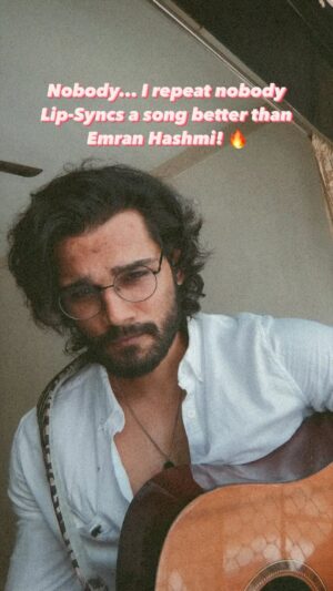 Yasser Desai Instagram - Jaane kis aag mein yeh Shabnam jalti hai..🔥❤️
Kon hai yeh Shabnam aur yeh Kyun Jal Rahi hai Bhai! 
Tag a Shabnam and plz ask her! 🤷‍♂️😐

P.S - My "imaginary" GF has 2 BFs, ek nerdy aur dusra bedardi! 🤫🤓🔥

#yasserdesai #unplugged #emranhashmi
