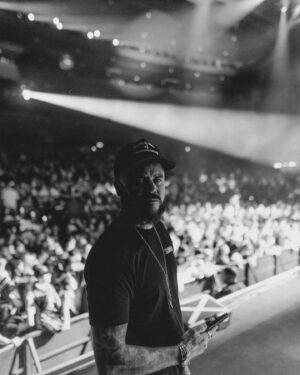 Yelawolf Instagram - thank you Reno that was a night well never forget !!!! @gflcowboy and @jmichaelphillips419 opening up the sold out show !!! .. @edward.crowe brought it all together @kleversworld held me down and @visualsbytyre captured it all .. can’t wait to come back .. RENO !!!!!!! #slumerican